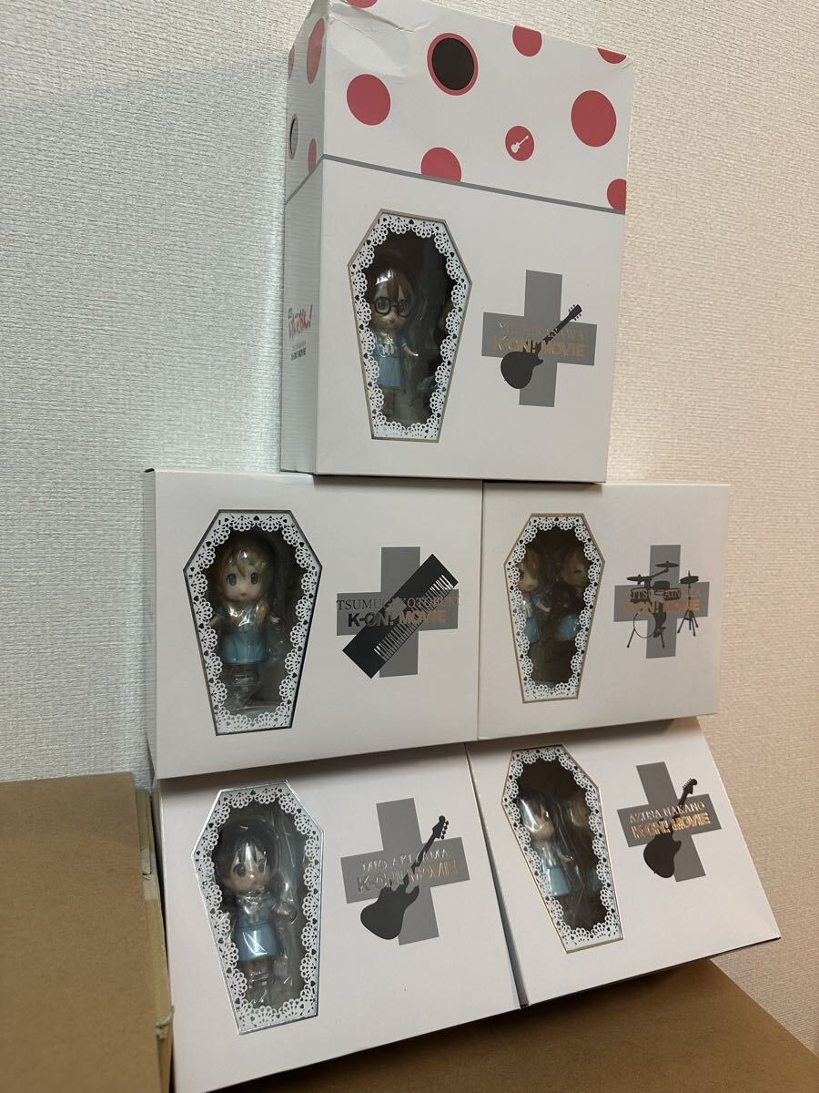 激レア　けいおん　アベイル　吊りハンガー付サンダル　Tシャツ姿　平沢唯　秋山澪　田井中律　琴吹紬　中野梓 ツヴォル-2ball-TB-202 ステッチ サンダル つっかけ レディース