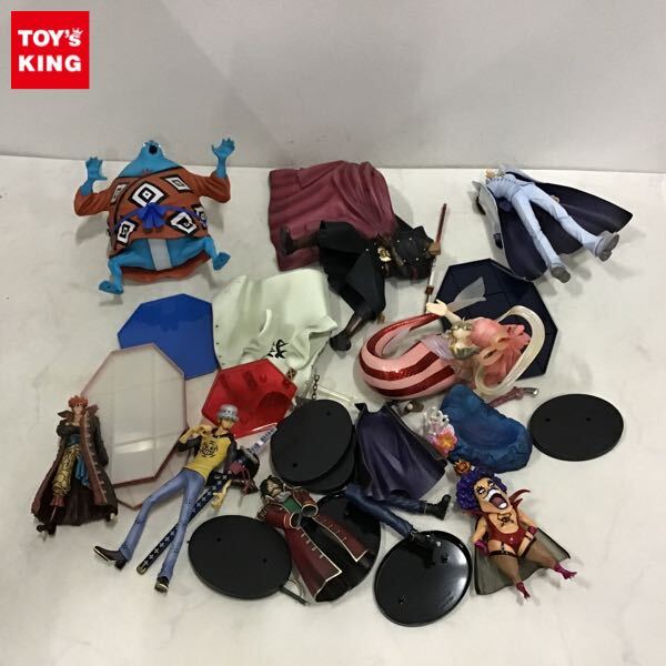 1円〜 訳あり ジャンク ONE PIECE ジンベエ、しらほし姫、トラファルガー・ロー、ゴール・D・ロジャー他の1番目の画像