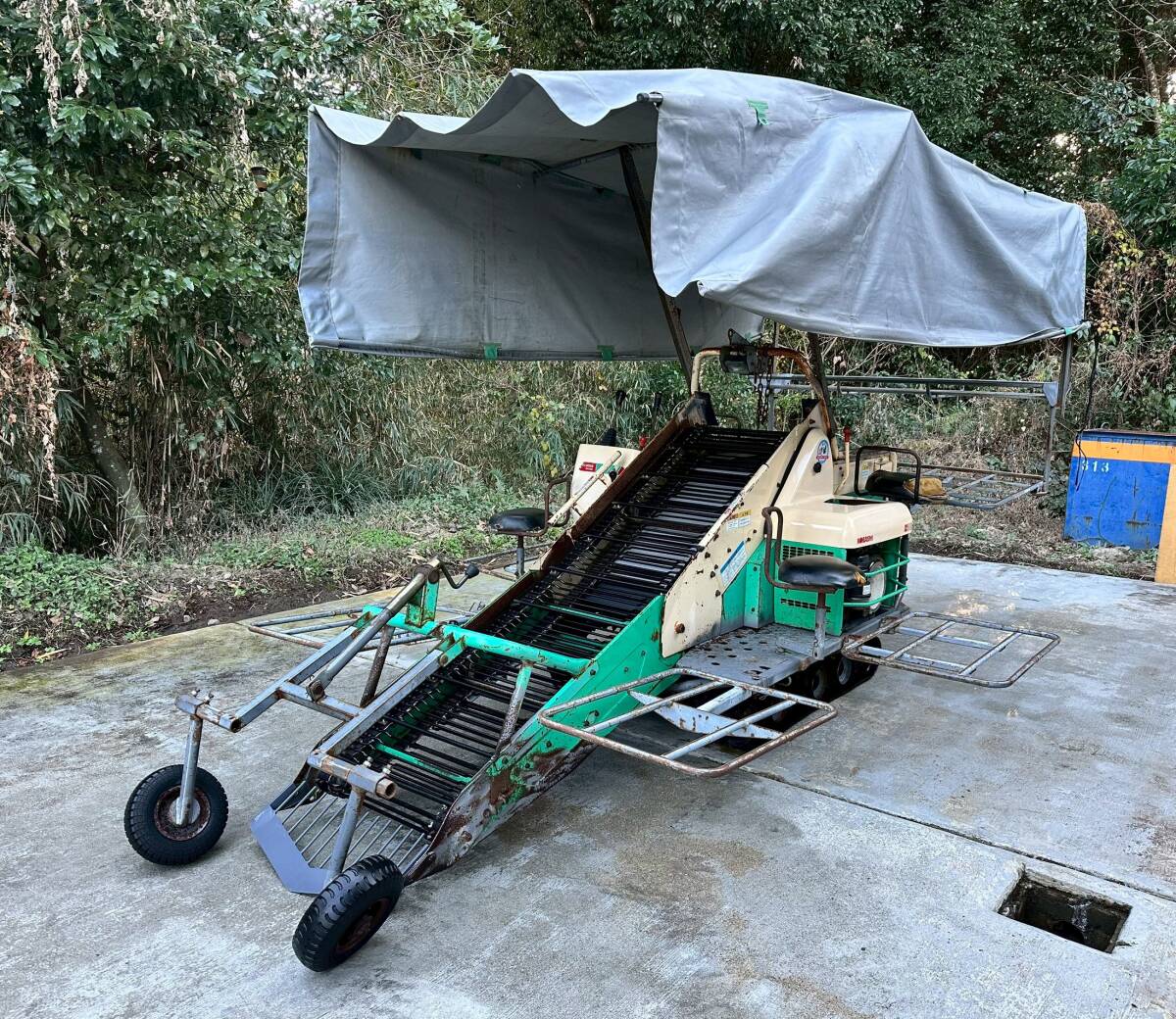 中古】ニプロ自走式じゃがいもさつまいも収穫機ポテカルゴGH651の
