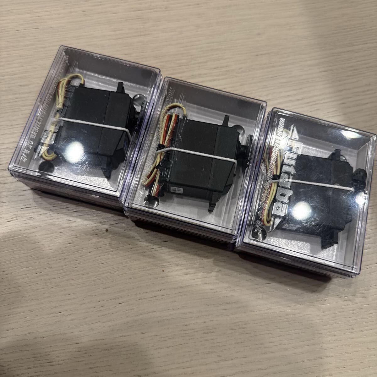 ヒロボーSDXローターヘッドバーレス HIROBO [ヒロボー SDX] エンジンメカ付きバーレスヘッド！ハイ