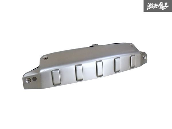 【傷や汚れあり】ヤリス 6AA-MXPH10 フロントバンパー 52119-K0903-E0 ノーマル ICS穴x4 4V8 368051の ...