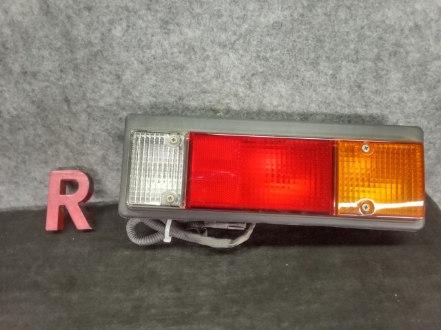 三菱ふそう取り外し品☆純正品☆ML250081 ML250082 トラック