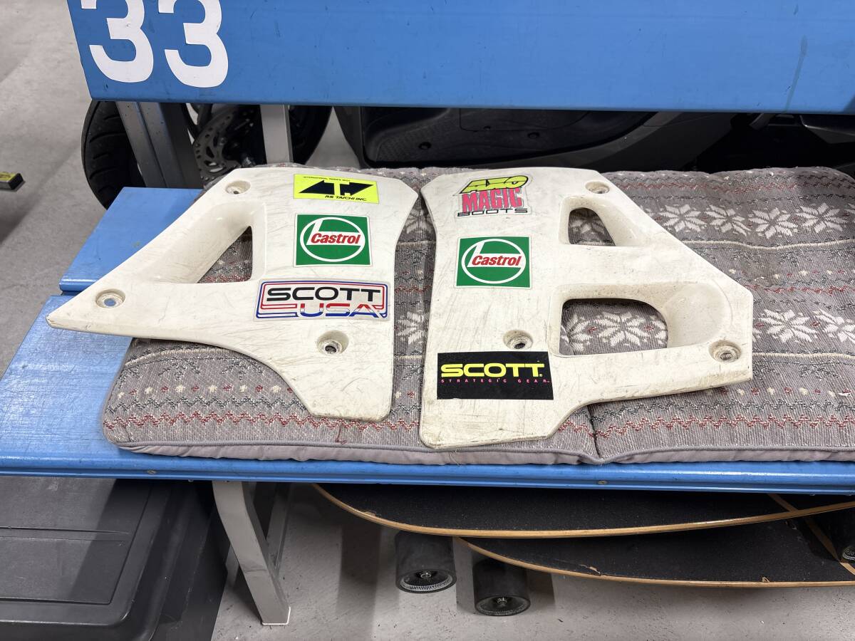◎TW200 タンクカバー（モトショップ五郎 FRP 白ゲル ステー付き TW