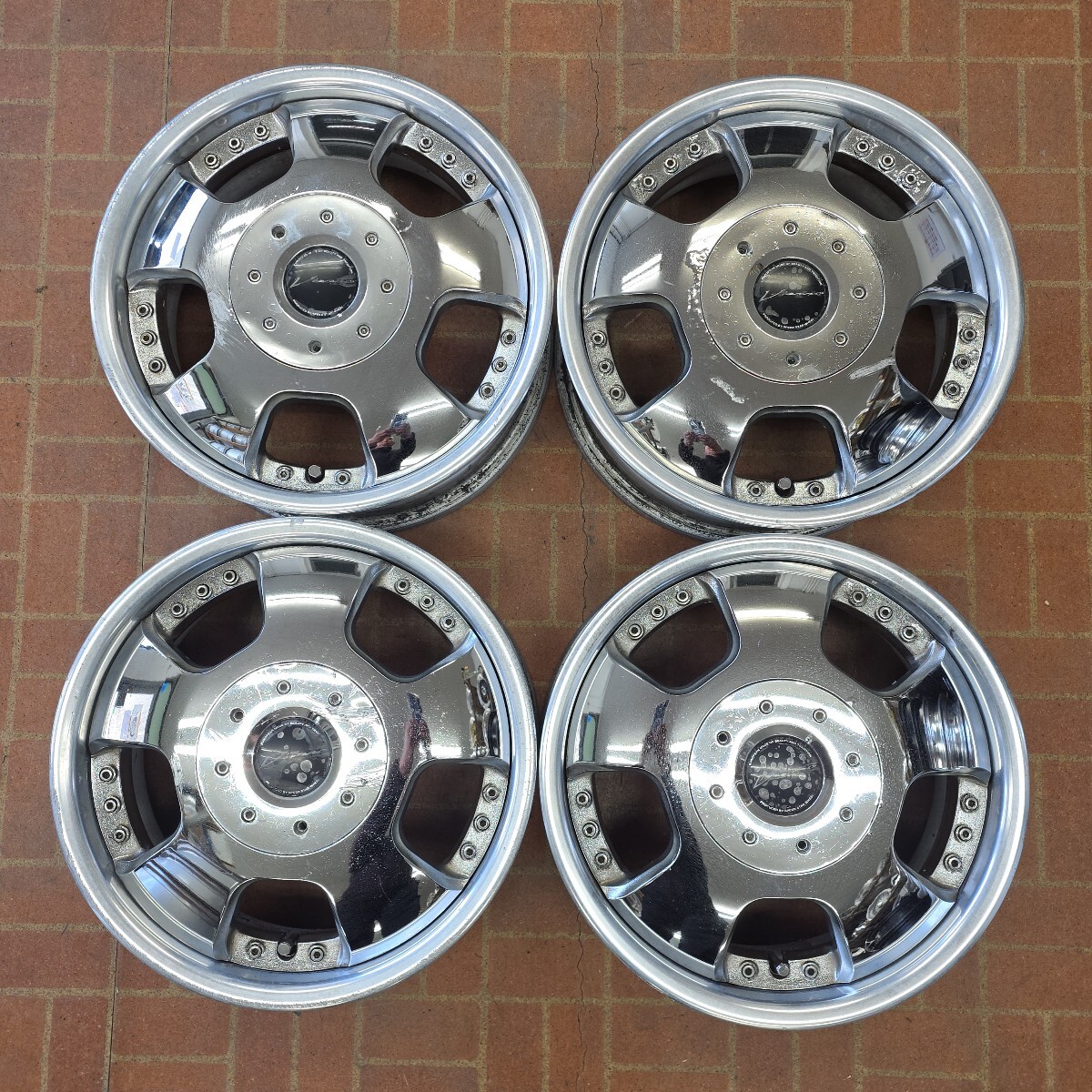 SSR Vienna DISH 9Jx18インチ オフセット+6 10Jx18インチ オフセット+