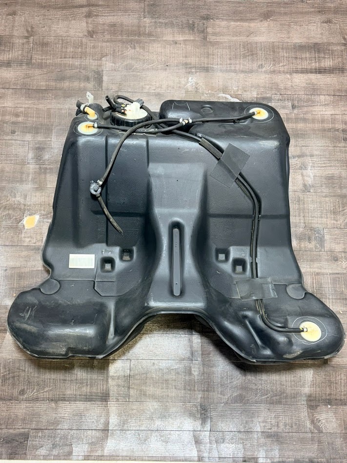 ☆希少☆ KPGC10 PGC10 スカイライン ハコスカ GT-R 純正 燃料タンク