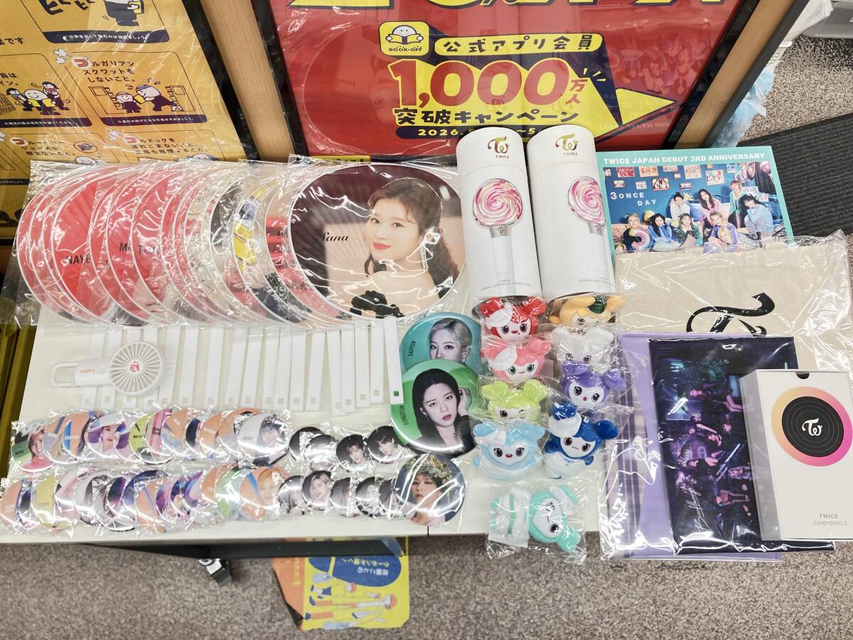 新品】☆TWICE☆「Fanfare」全員直筆サイン入り公式写真 173 証明書付