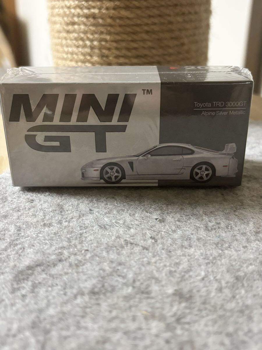 新品】トヨタ ラッシュ ミニカー 非売品 W23 Bright Silver Metallic 1