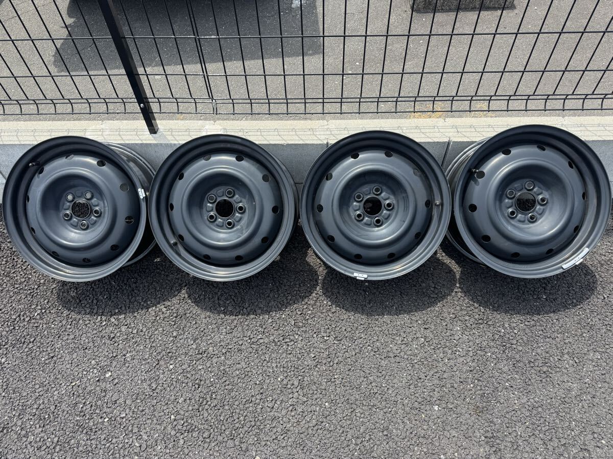 ティアナ（J31）◇日産純正ホイールキャップ16インチ用中古4枚