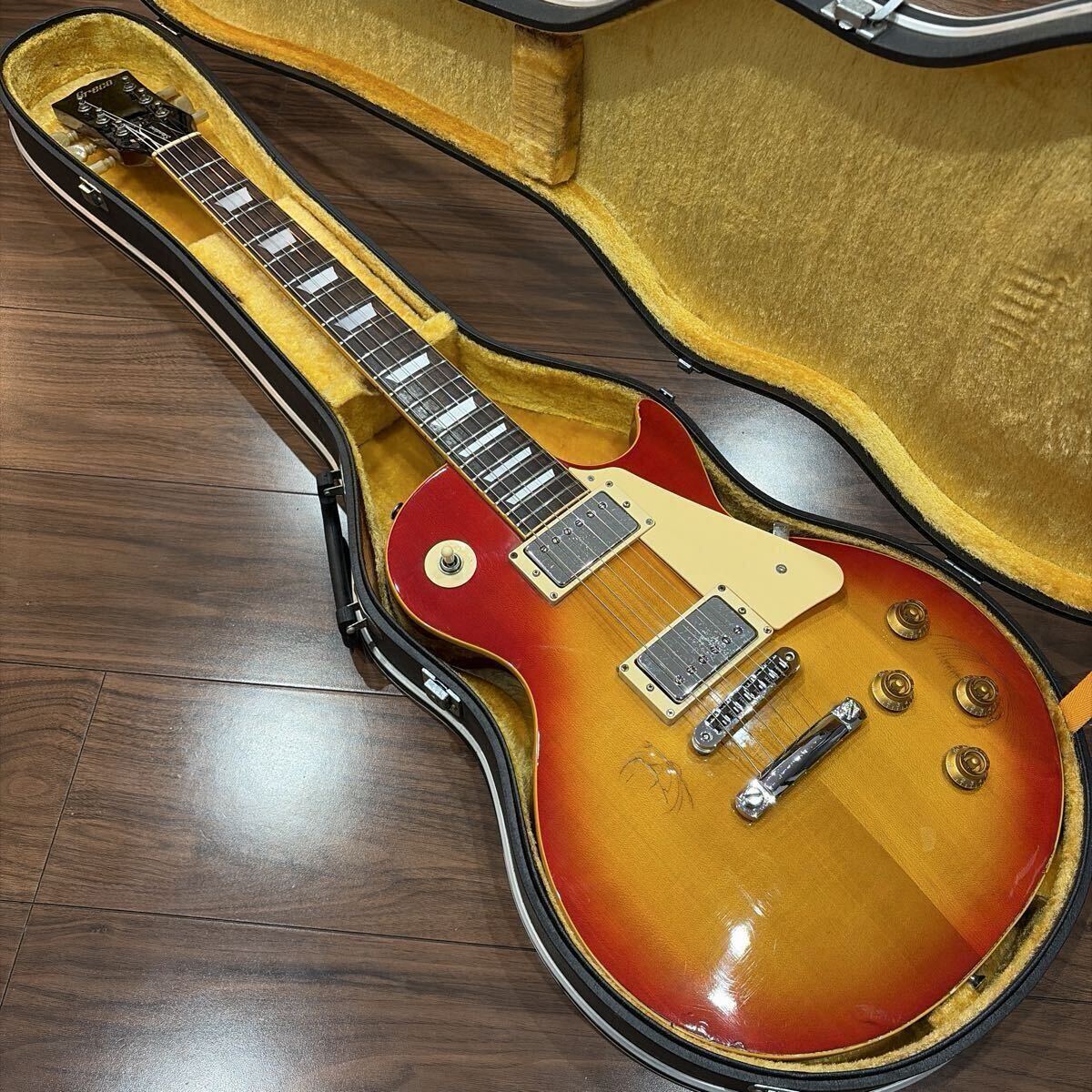 70年代 貴重な Japan Vintage Guyatone LG-23 ストラト タイプ レトロ