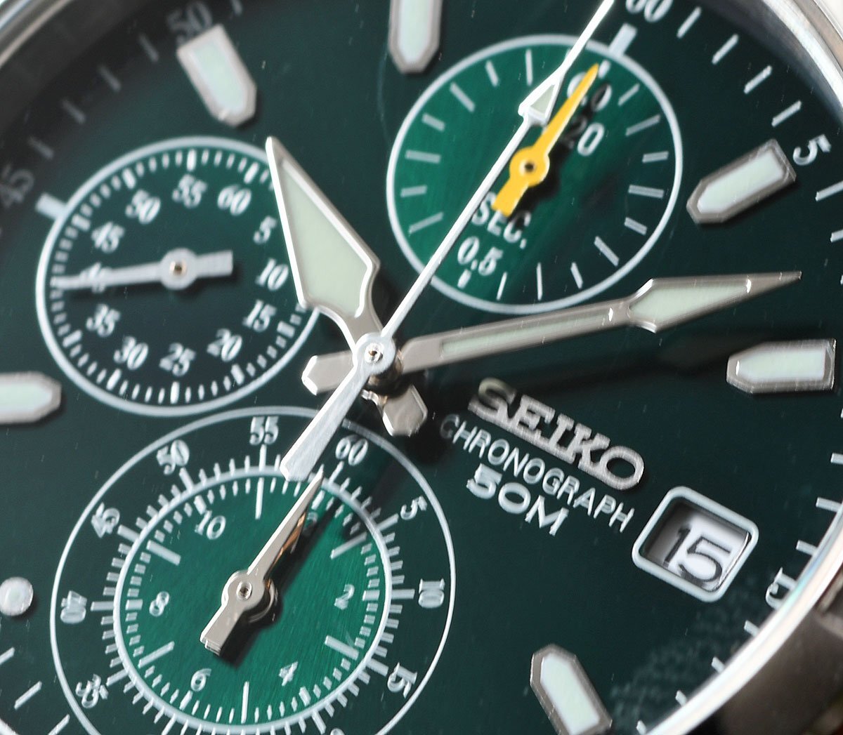 新品】セイコー 鮮やかなエメラルドグリーンメタリック 100m防水
