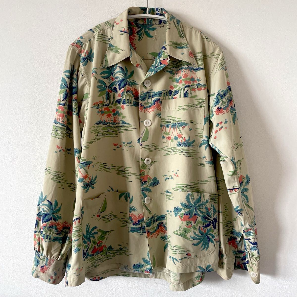 新品】☆送料無料☆ 即決 新品 BIGBANG G-DRAGON着 同型同色 19SS