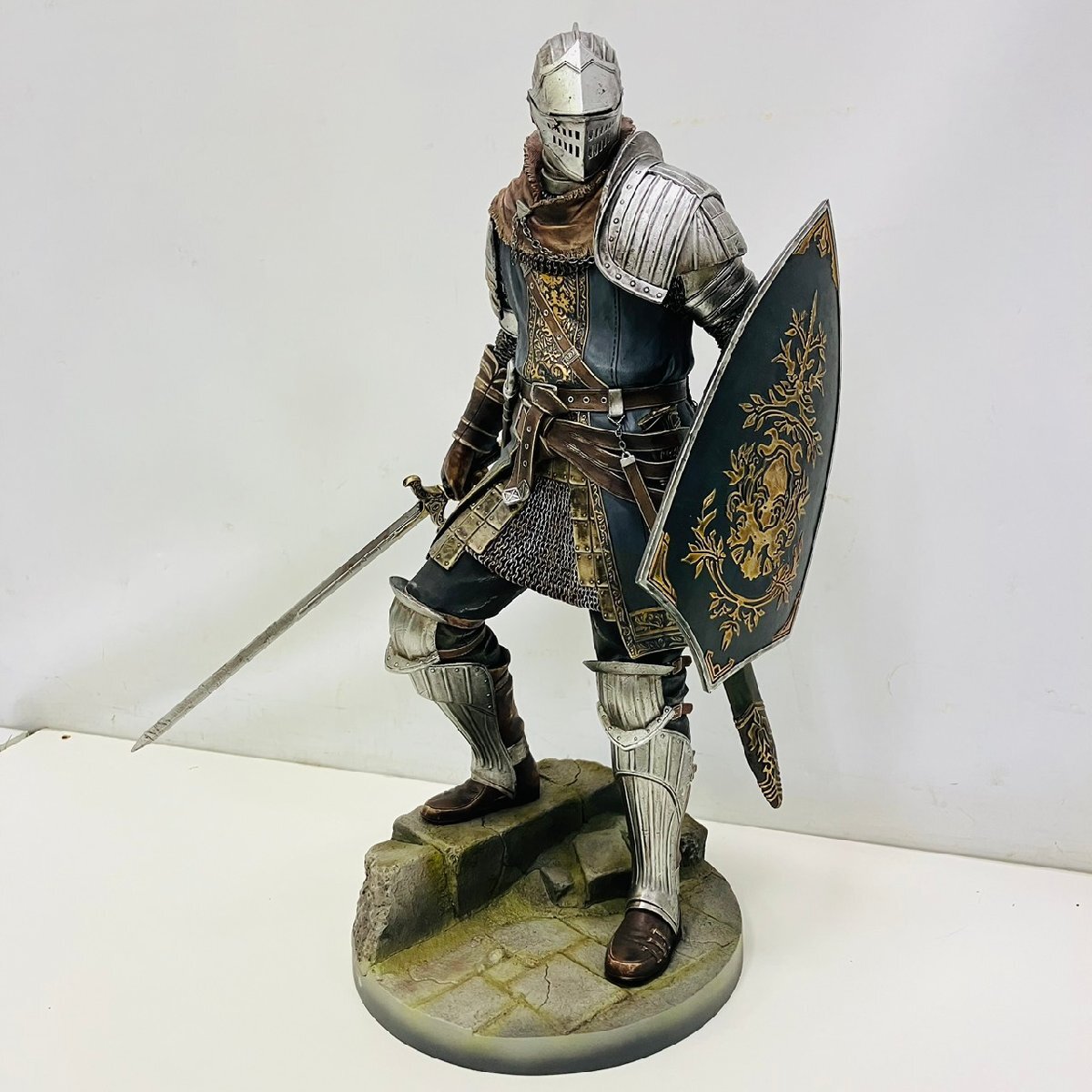 新品】gecco ダークソウル アストラの上級騎士 オスカー 結晶トカゲ