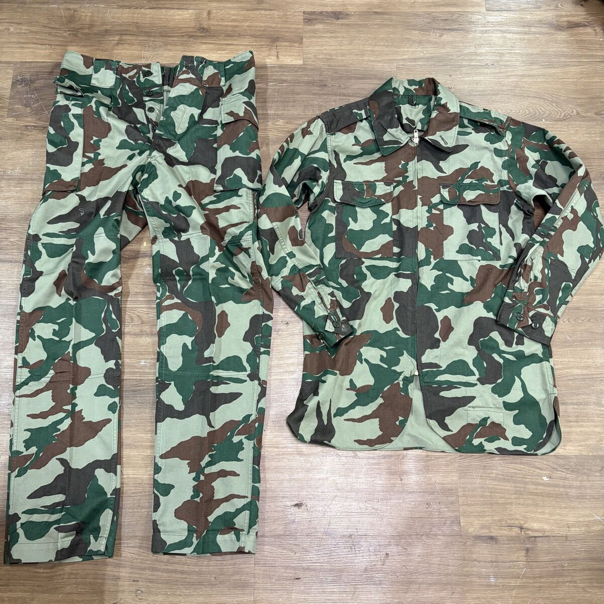 ◎送料無料◎陸上自衛隊 旧第一種夏期制服上下セットの落札情報詳細