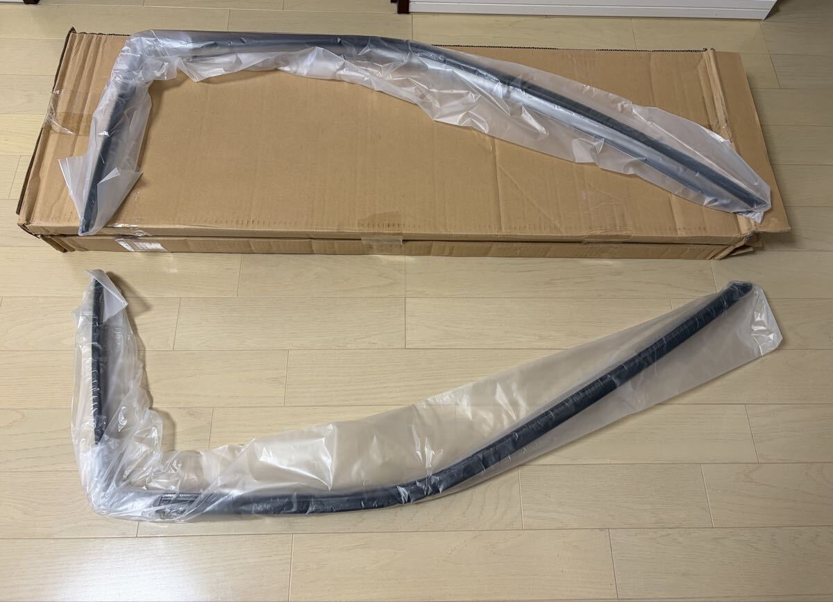 新品】BNR32 R32 スカイライン 2Dr 純正ウェザーストリップリテーナー