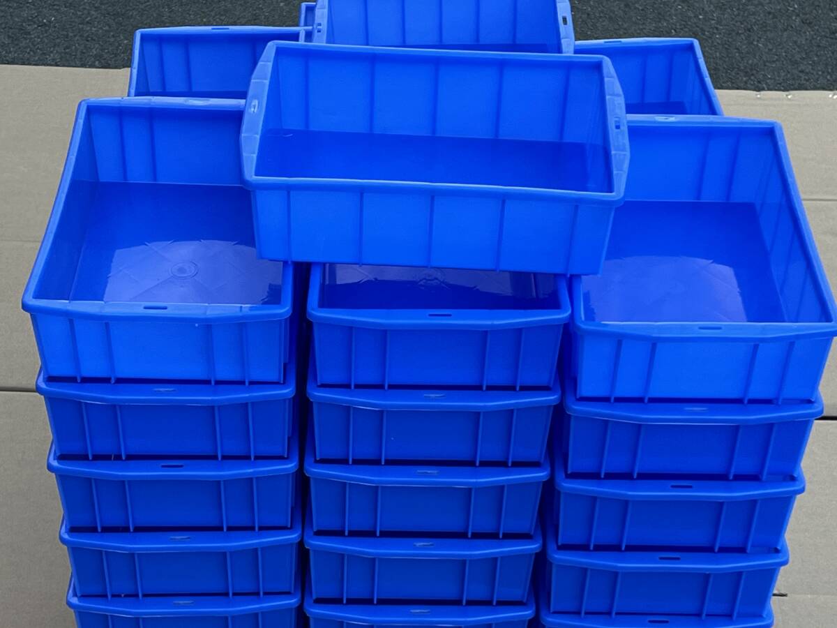 昭和レトロ 郵便局の古い ボテ箱・プラスチック集配コンテナ / ぼて箱