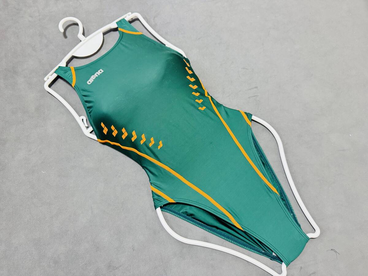 新品】 激レア 特注カラー新品！アリーナ arena 競泳水着 初期 NUX