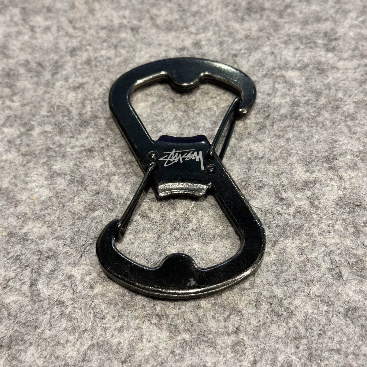 中古】美品 ステューシー カラビナキーホルダー ブラック Stussy m001 
