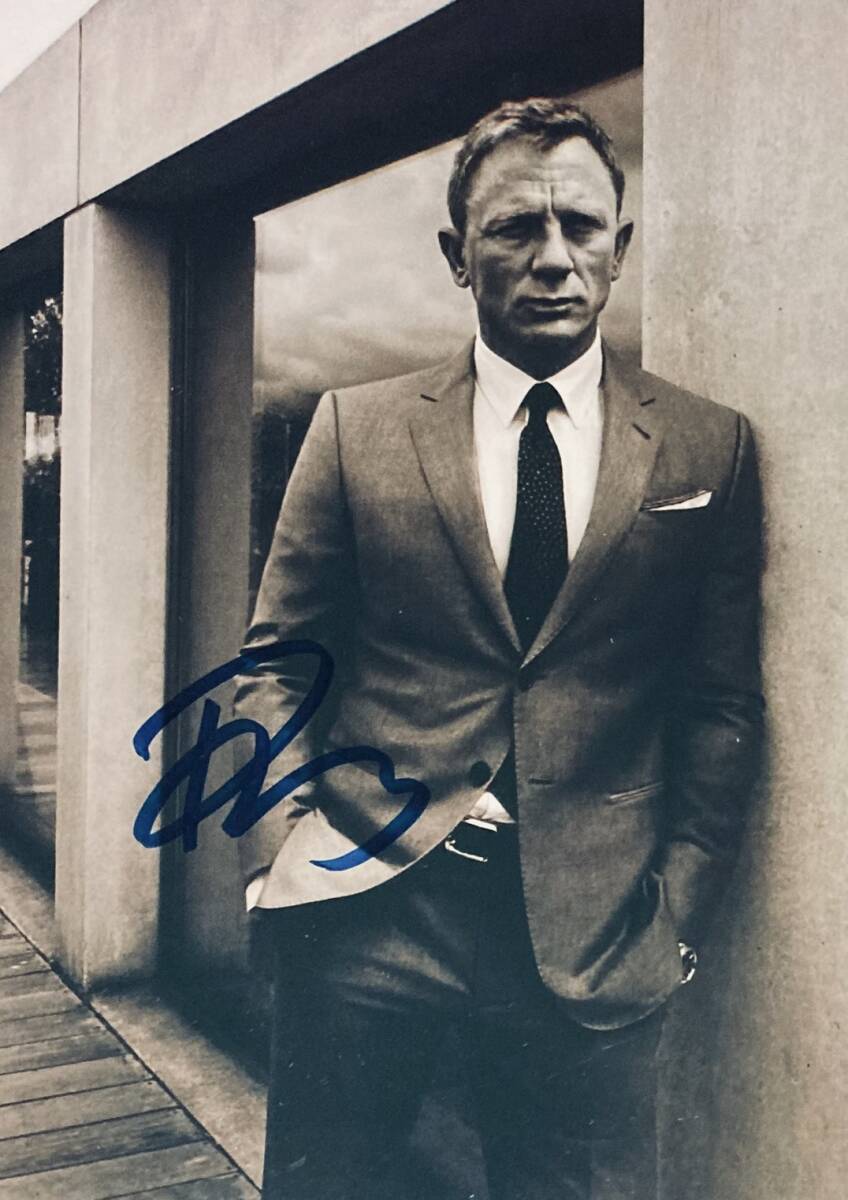 セール中…ダニエル・クレイグ直筆サイン入り超大型写真… ダニエル・クレイグ☆直筆サイン入り写真☆007 シリーズ／ジェームズ
