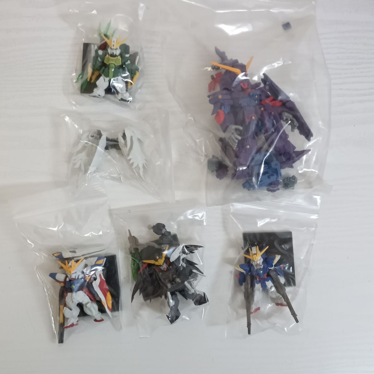 新品】ガンダムコンバージ ジオング 改造リペイント塗装 FW GUNDAM