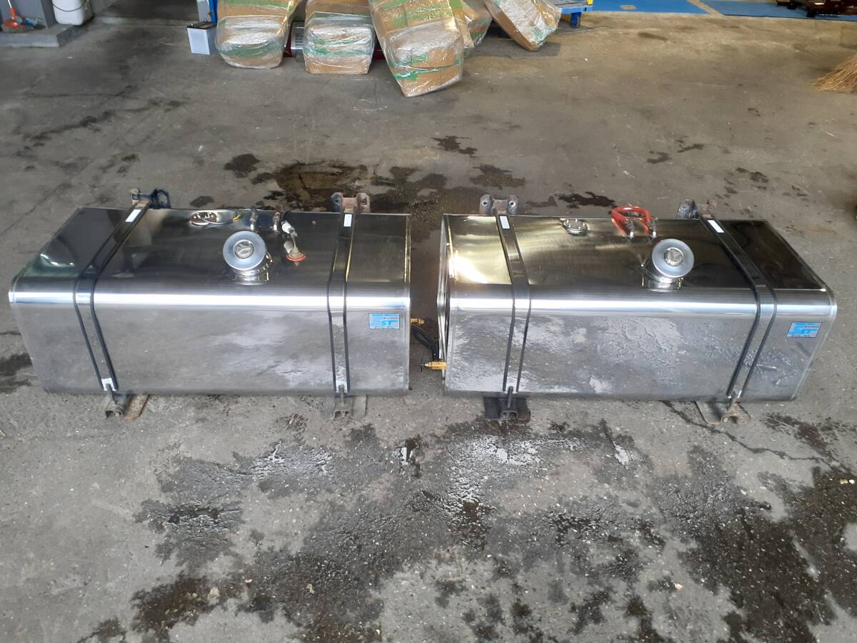 ステンレス製 トラック 燃料タンク バンドステー付250L~~(SST)の落札 