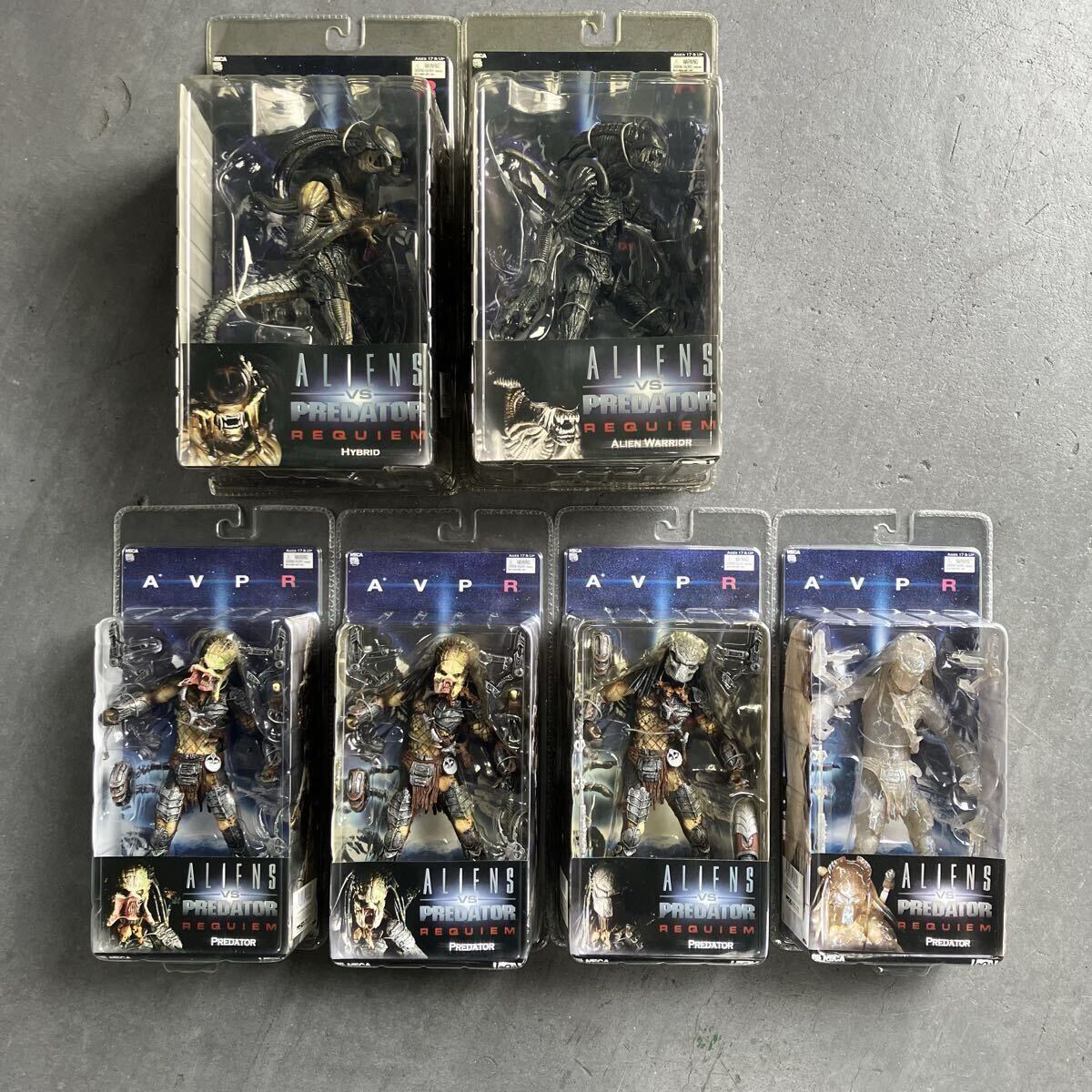 AVP × TOUMA エイリアン デフォルメフィギュア エイリアンvs