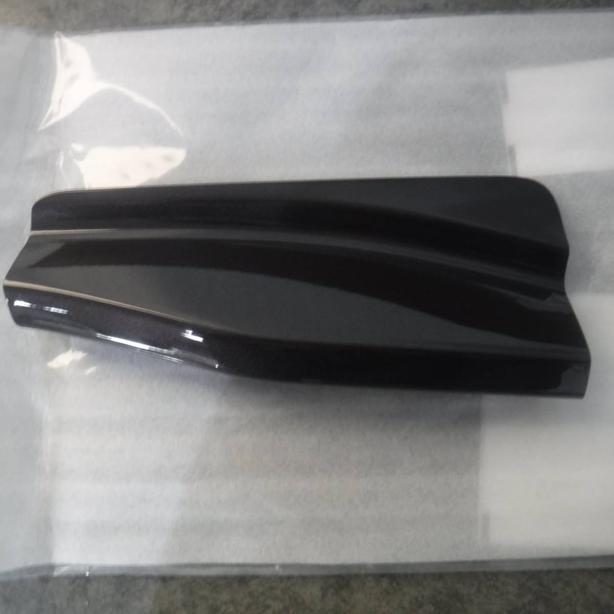 パレットＳＷ 新品未使用品 純正 牽引フックカバー カラーJZ3(ブラック) 新品】パレットSWフロントバンパー牽引フック カバー新品ブラックZJ3黒