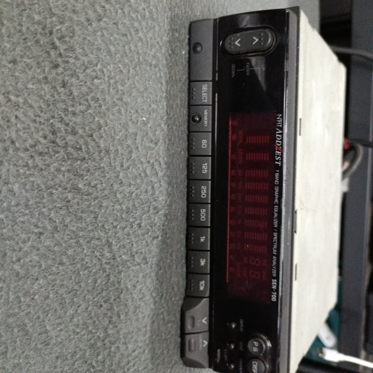 ジャンク品。 アゼスト ADDZEST DPS 7350 イコライザー DSPの落札