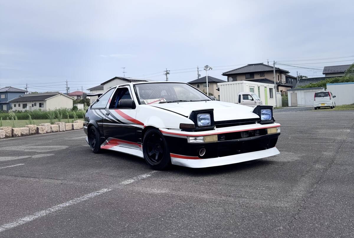 プラモデル 完成品 1/24 エンジン付き トヨタ スプリンタートレノ AE86