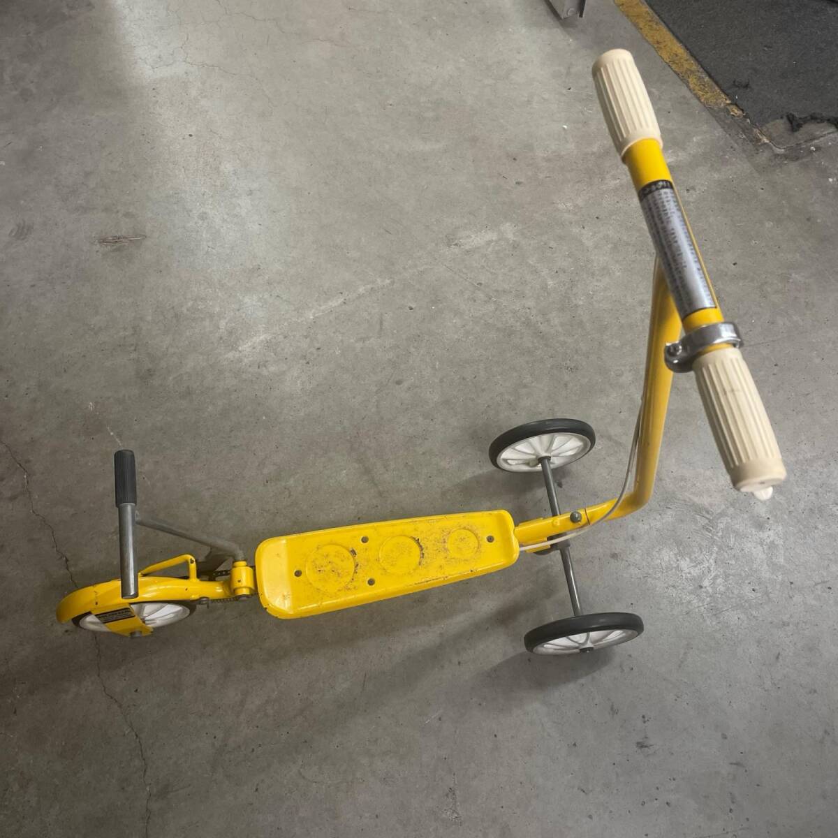 中古】ホンダ ローラースルーゴーゴー GOGO キックボード 黄 中古 美品