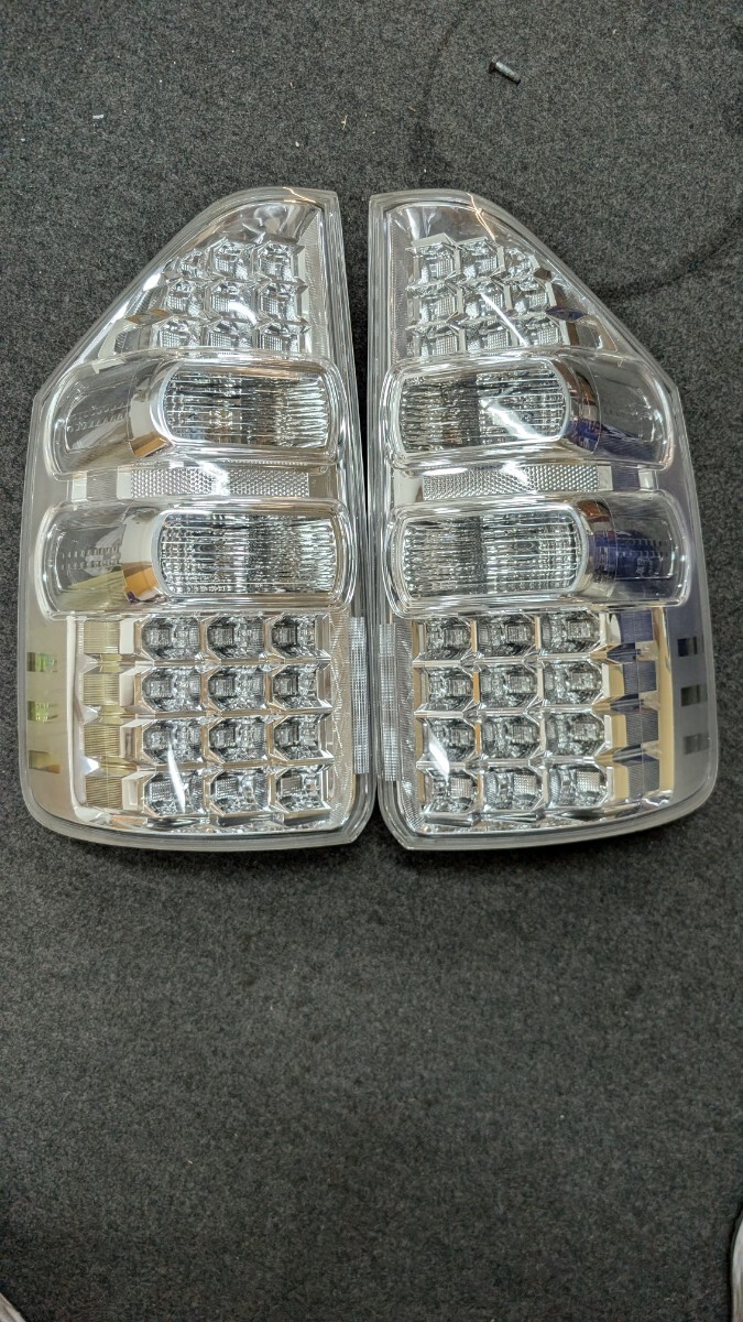L700s ミラ ミラジーノ クリアテール リアテールランプの落札情報詳細