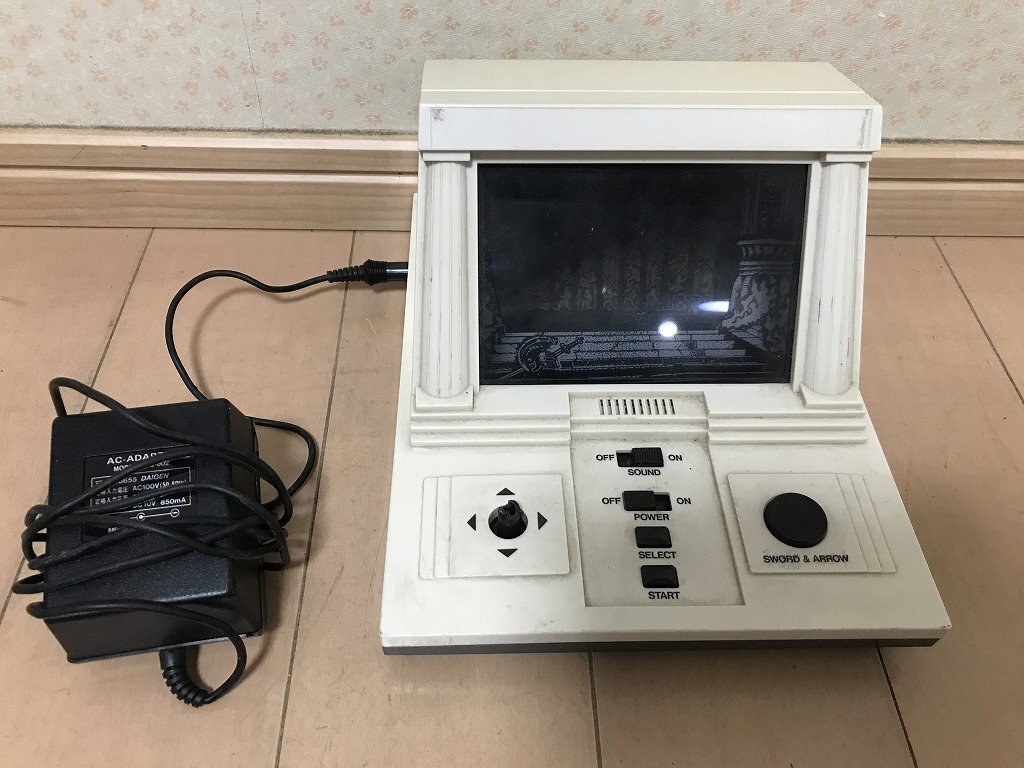 中古◇箱説明書付き！LCD ゲームボックス ペンタ 5+1GAMES PENTA