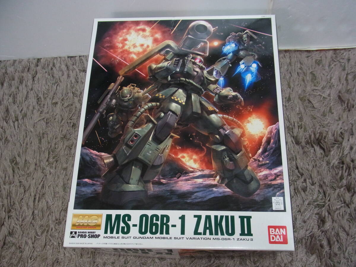MG 1/100 MS-06R-1A ザク高機動型 ア・バオア・クー防衛隊機 戦場風