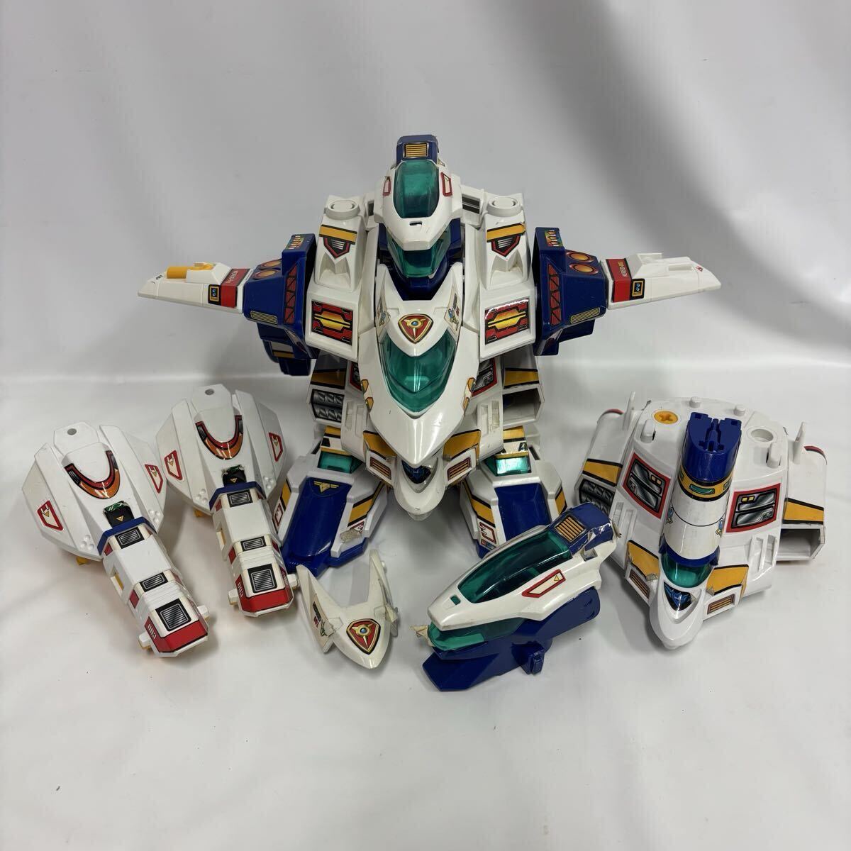 ビーダマン ボンバーマン シャインボンバーフォートレス の落札情報