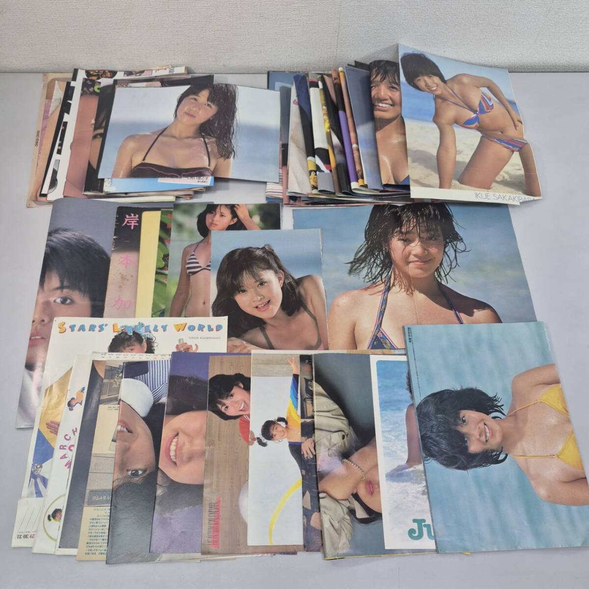 中古】相川七瀬 切り抜き 142P＆ポスター 貴重！初期の記事もあり！の