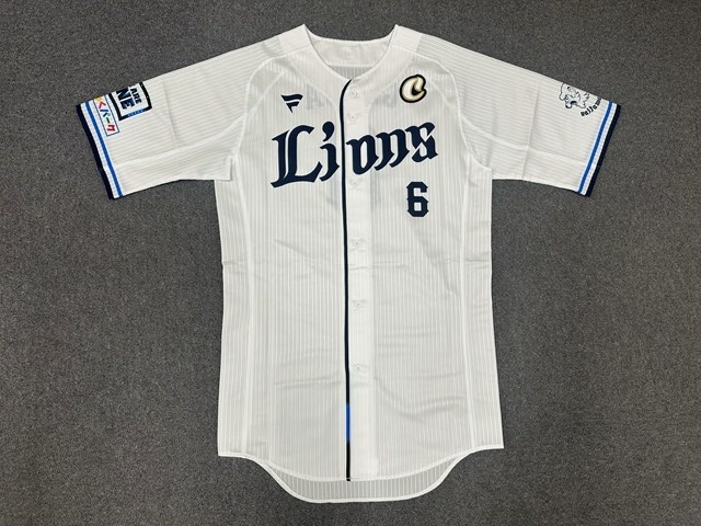 埼玉西武ライオンズ 栗山巧 実使用 ユニフォーム 直筆サイン入り 検
