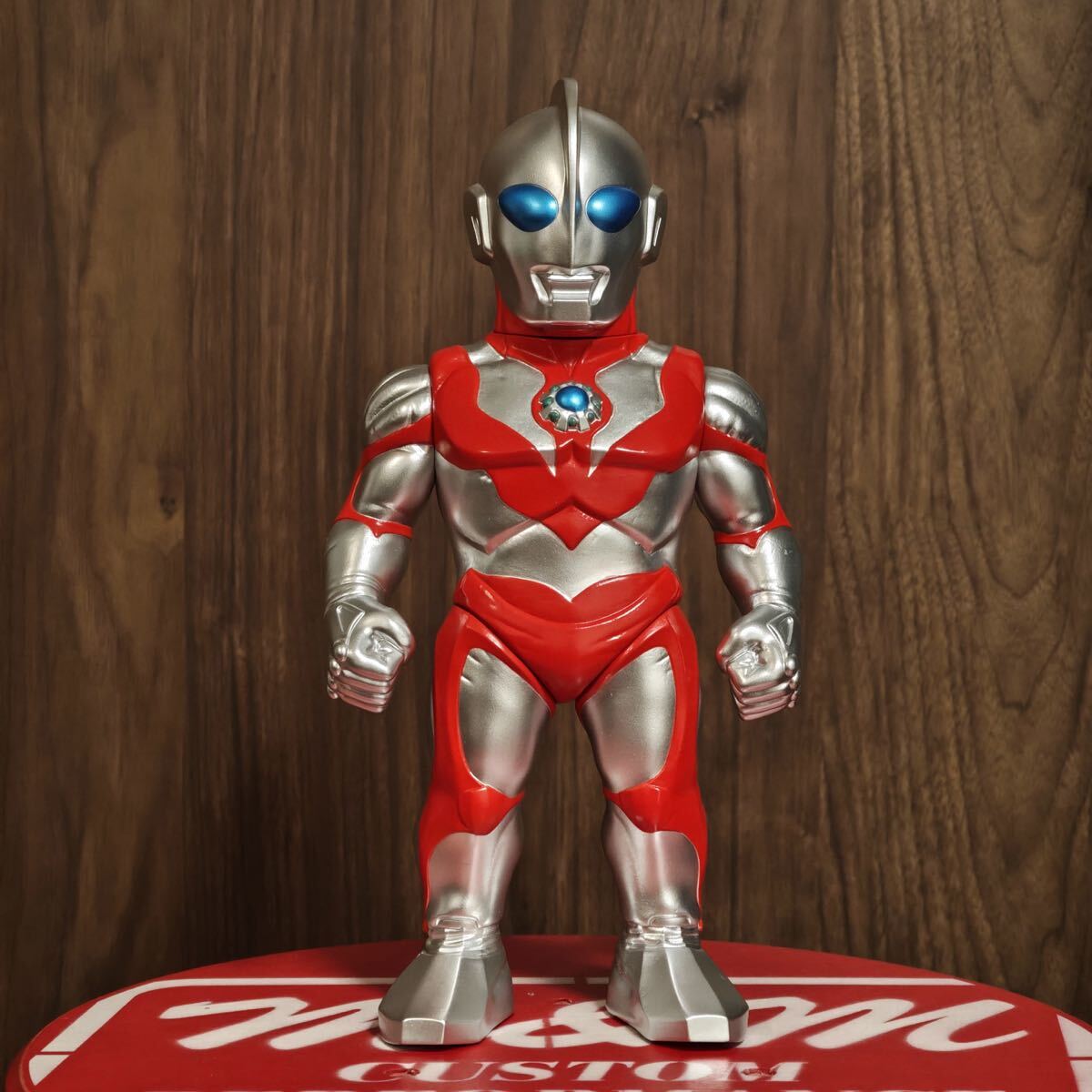 新品】新品 バンダイ ウルトラマンパワード 空中移動母艦 スカイ