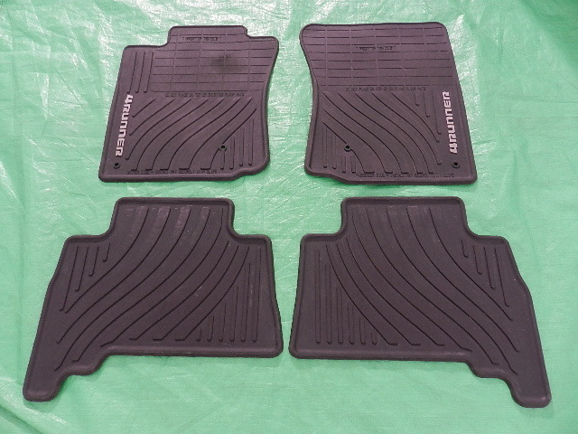 USトヨタ☆USTOYOTA☆フォーランナー☆4RUNNER☆純正品☆フロアマット4  