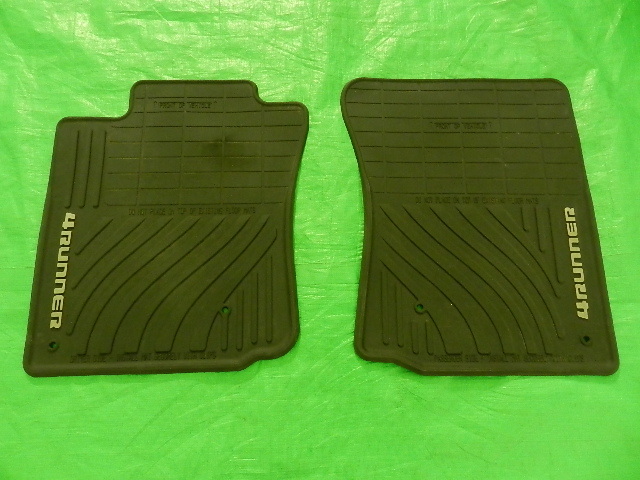 USトヨタ☆USTOYOTA☆フォーランナー☆4RUNNER☆純正品☆フロアマット4  