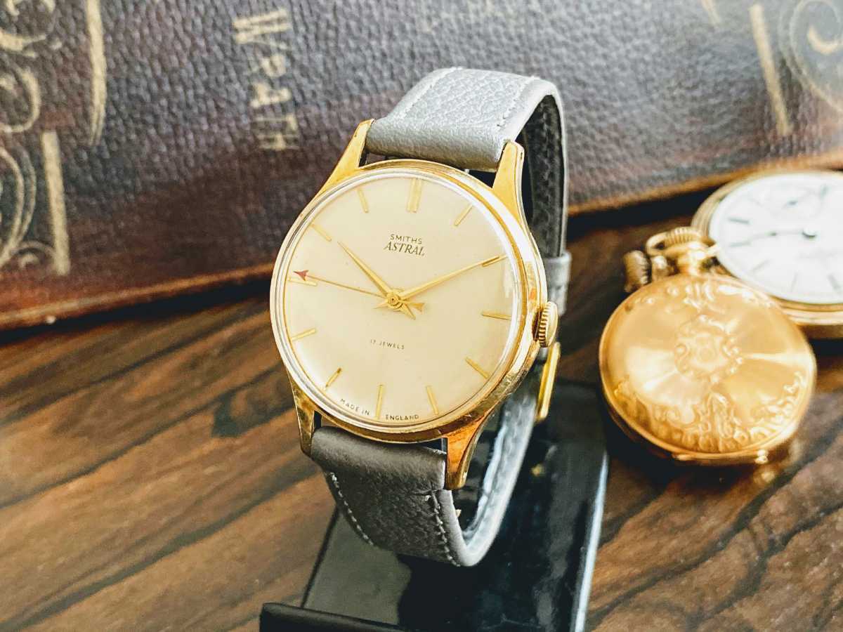 23年5月OH済】スミスSmiths アストラル 腕時計 1960年代 手巻 【公式通販】