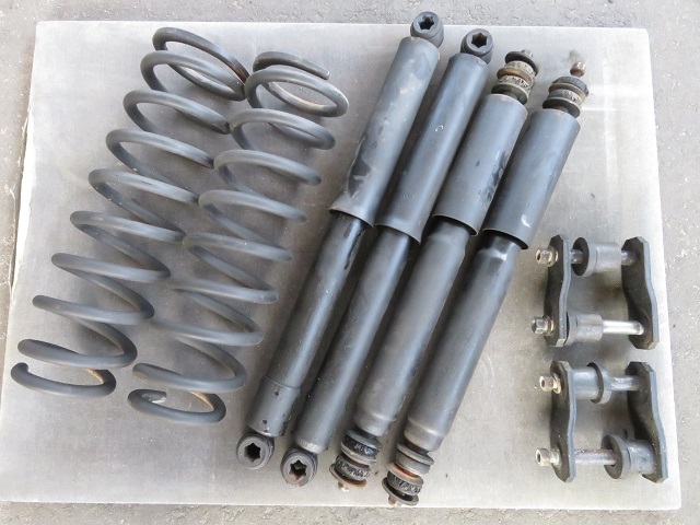 純正リアサスペンション、ランクル70 【公式通販】