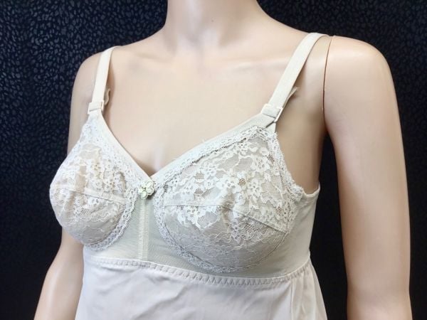 C-1159☆トリンプ サイズ バスト85-丈95 ☆昭和レトロ