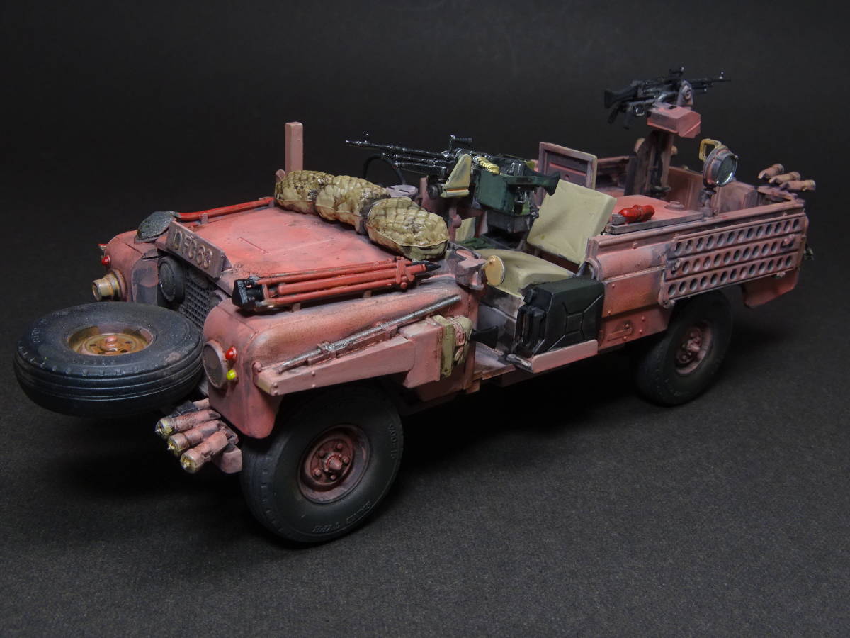 1 35 イギリス Sasランドローバー ピンクパンサー 塗装済み完成品 の落札情報詳細 ヤフオク落札価格情報 オークフリー スマートフォン版