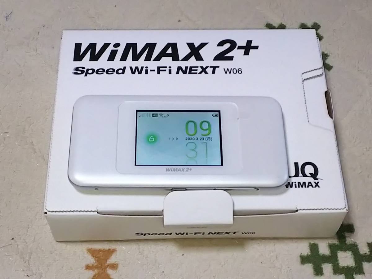 Uq Wimax2 Speed Wi Fi Next W06 ホワイト シルバー モバイルルーター 初期化済 中古 液晶保護シート有 利用制限 の落札情報詳細 ヤフオク落札価格情報 オークフリー スマートフォン版