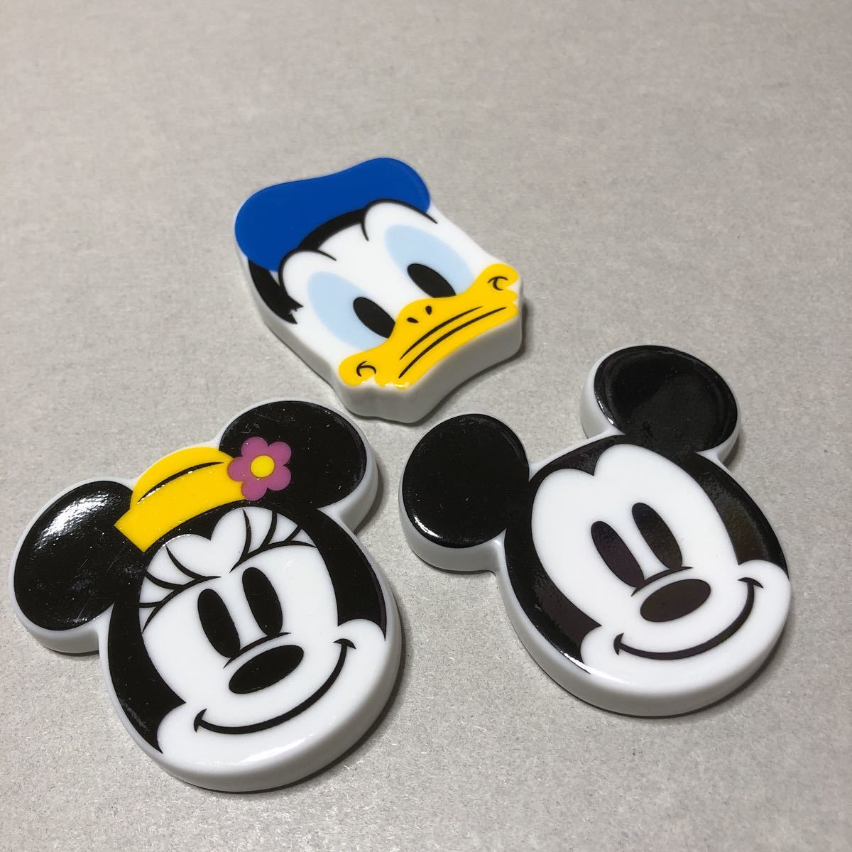 送料無料 ディズニー 箸置き ミッキー ミニー ドナルド ドナルドダック ディズニーランド 新品未使用 の落札情報詳細 ヤフオク落札価格情報 オークフリー スマートフォン版