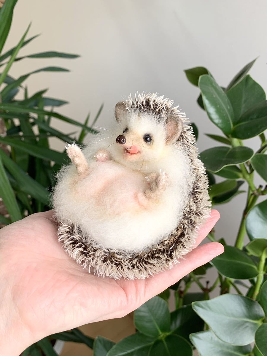 新品】羊毛フェルト ハリネズミちゃん 舌出し ハンドメイド