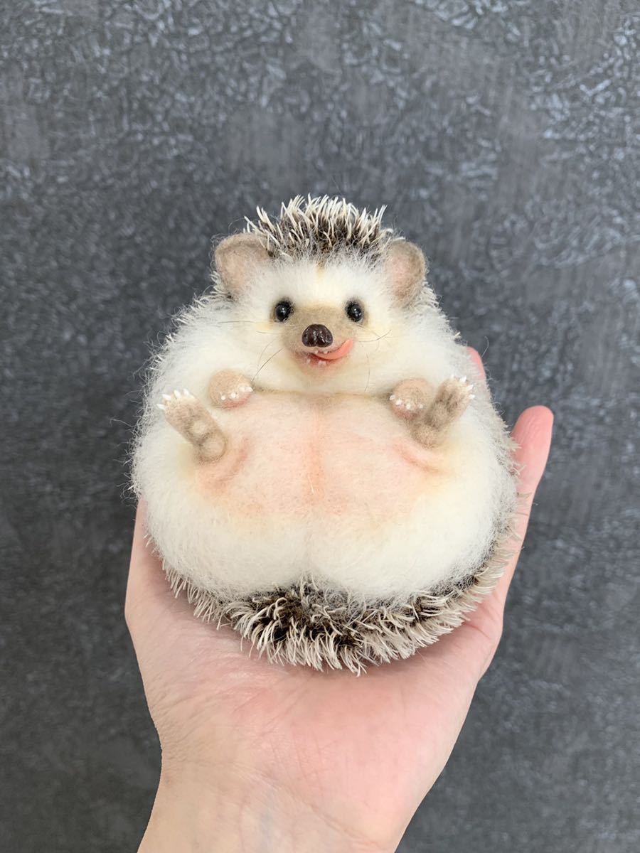 新品】羊毛フェルト ハリネズミちゃん 舌出し ハンドメイド