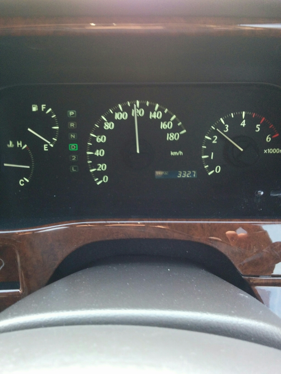 １００系ハイエース　最終型　スーパーカスタムリミテッド　メーターパネル 100系ハイエース最終型スーパーカスタムリミテッドメーターパネル