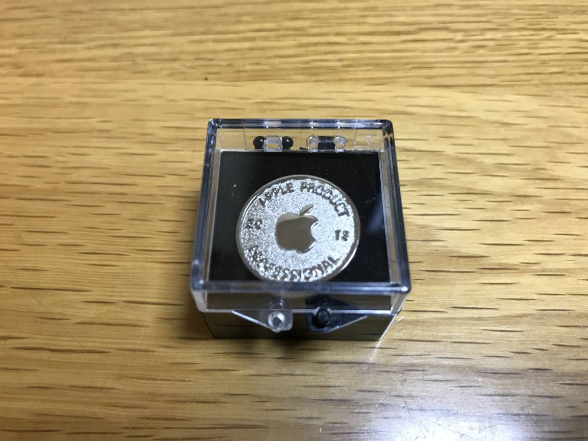 Apple ピンバッジ professional2013