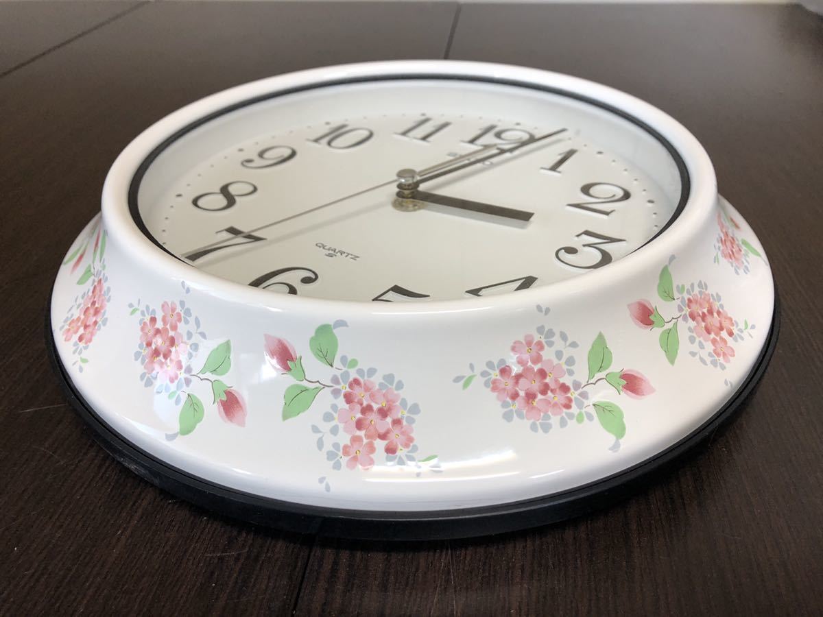20A05-26:ビンテージ ホーロー 花模様 壁掛け時計 SEIKO セイコー