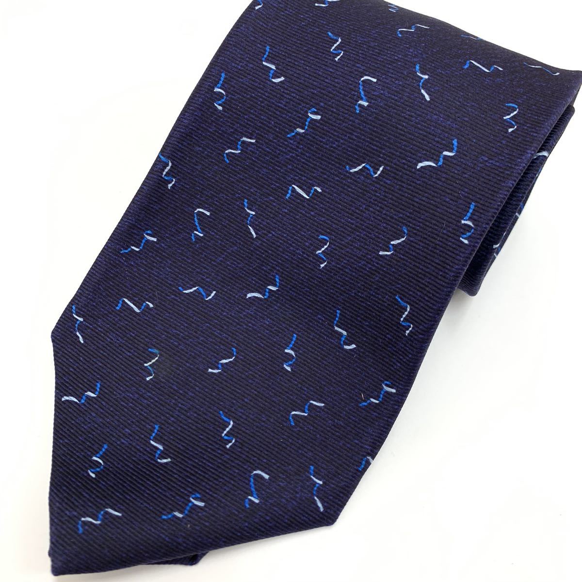 おすすめ Bvlgari ブルガリ ネクタイ イタリア製 シルク ブランドネクタイ メンズ ファッション Cc0 の落札情報詳細 ヤフオク落札価格情報 オークフリー スマートフォン版